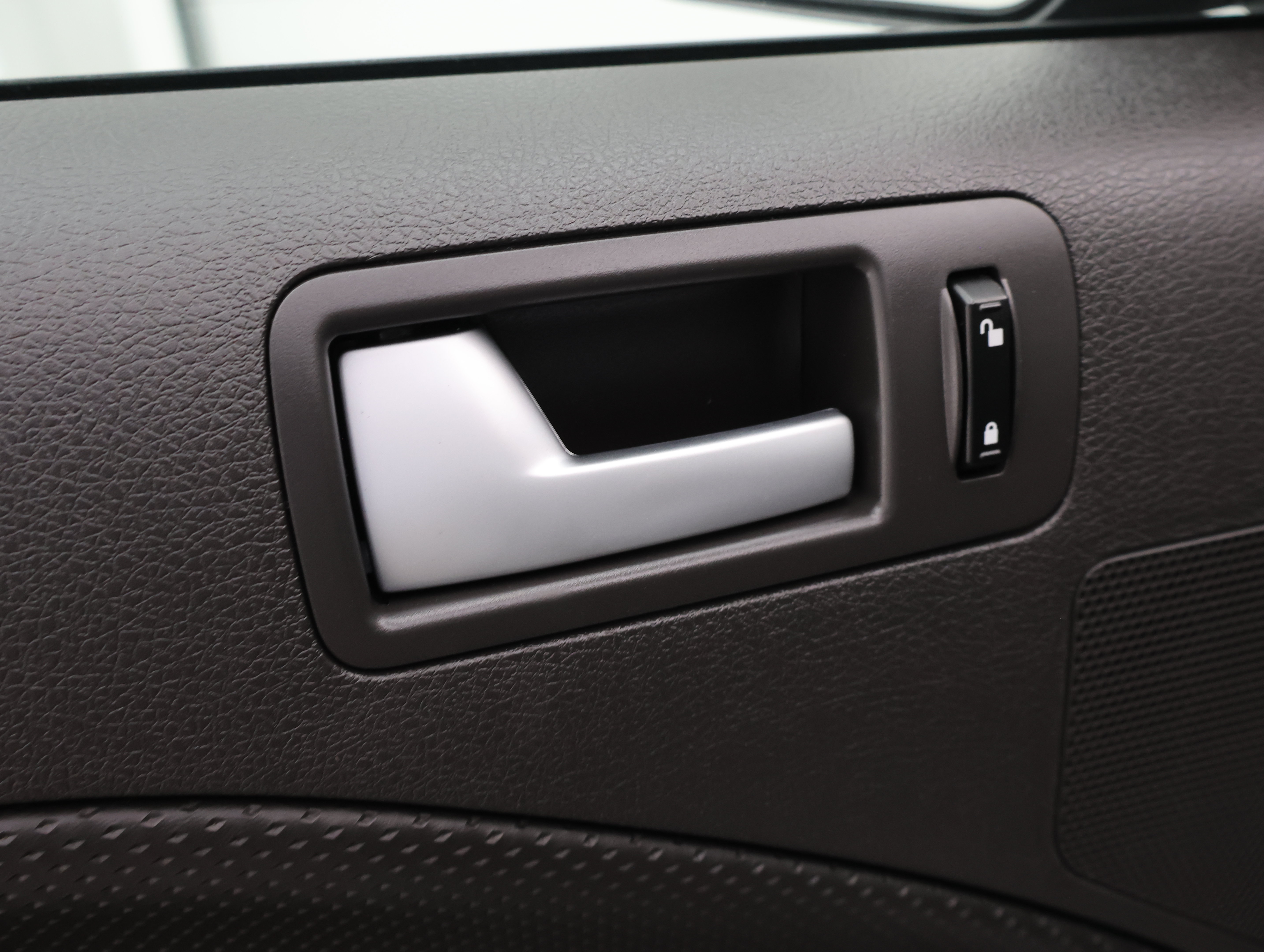 Used 2007 Ford Mustang GT RWD image 36