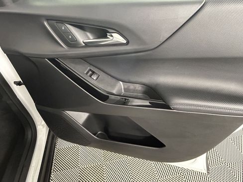 Used 2025 Chevrolet Equinox LT image 17