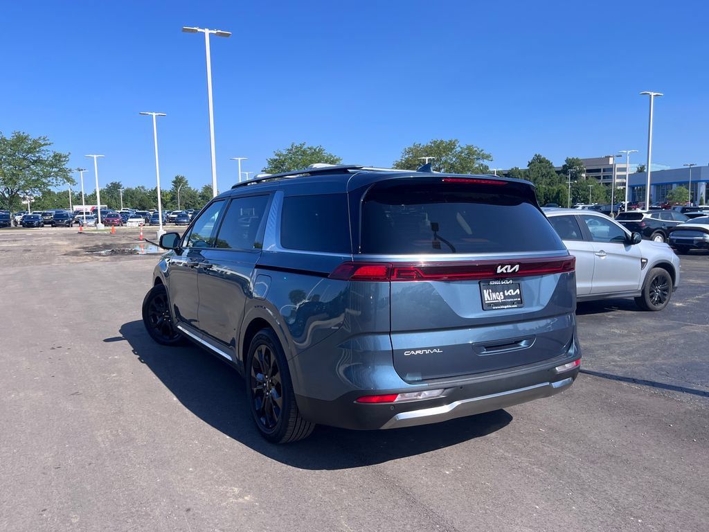 Certified 2024 Kia Carnival SX Prestige FWD image 7