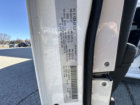 Used 2017 Dodge Charger R/T Scat Pack w/ Dynamics Package image 15