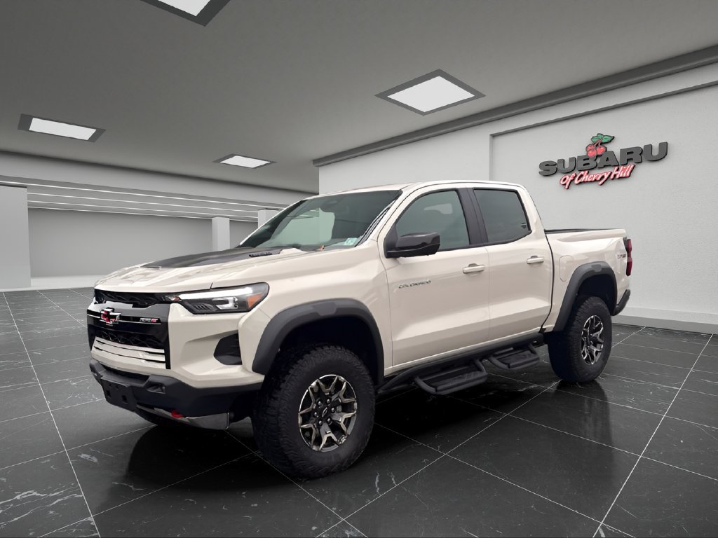 Used 2026 Chevrolet Colorado ZR2 w/ Technology Package AWD/4WD image 6
