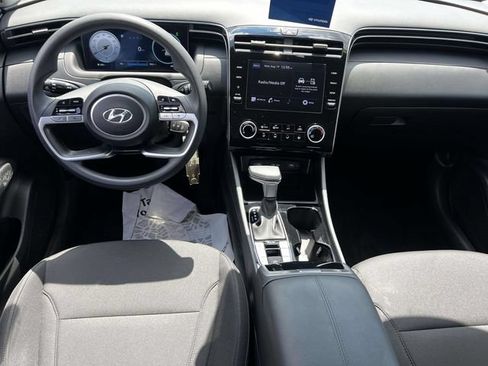 Certified 2024 Hyundai Tucson SE AWD/4WD image 12