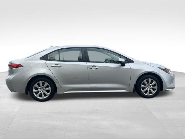 Used 2024 Toyota Corolla LE FWD image 6