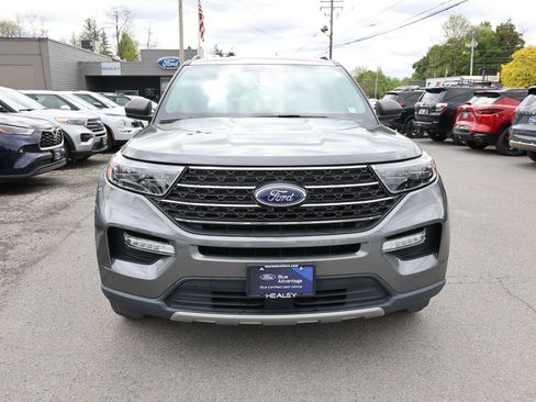 Used 2023 Ford Explorer XLT w/ Equipment Group 202A AWD/4WD image 2