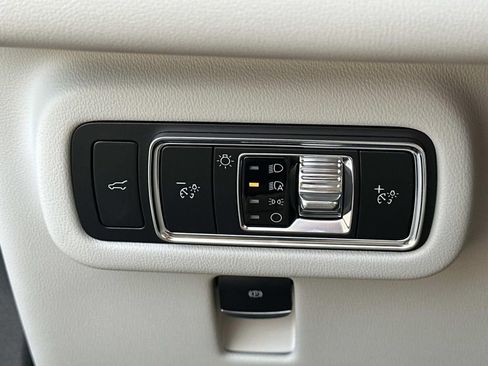 New 2026 Lincoln Nautilus Premier w/ Equipment Group 102A image 31