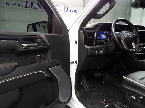 Used 2022 GMC Sierra 1500 AT4X image 50