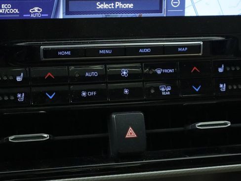 Used 2022 Toyota Highlander Limited image 39