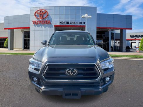 Used 2023 Toyota Tacoma SR5 w/ Technology Package image 3