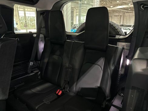 Used 2020 Land Rover Defender 110 First Edition AWD/4WD image 46