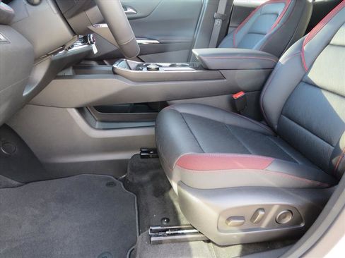 New 2026 Chevrolet Equinox RS w/ Convenience Package III image 17