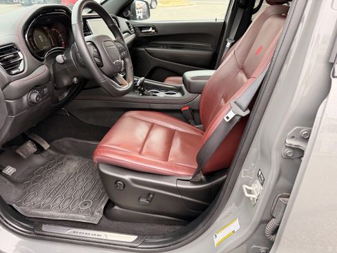 Used 2023 Dodge Durango GT image 11