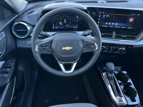 New 2026 Chevrolet Trax LT w/ Driver Confidence Package image 14