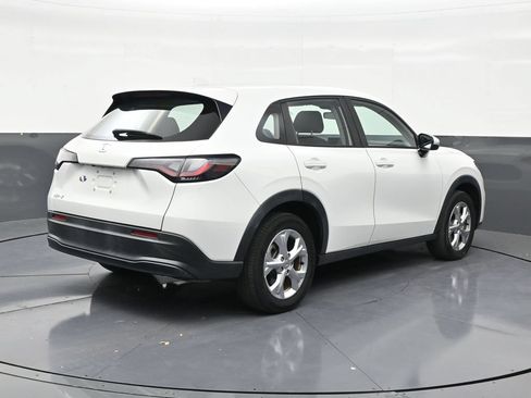 Used 2023 Honda HR-V LX image 5