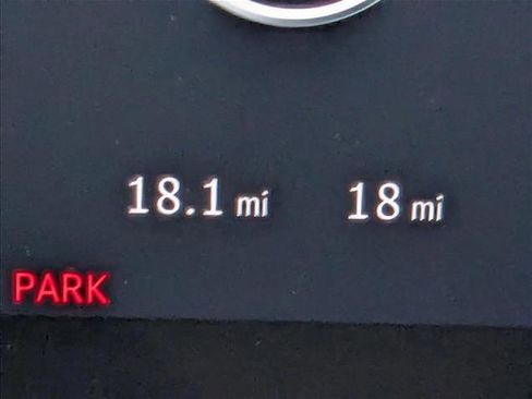 New 2025 Mercedes-Benz GLC 63 AMG S image 10