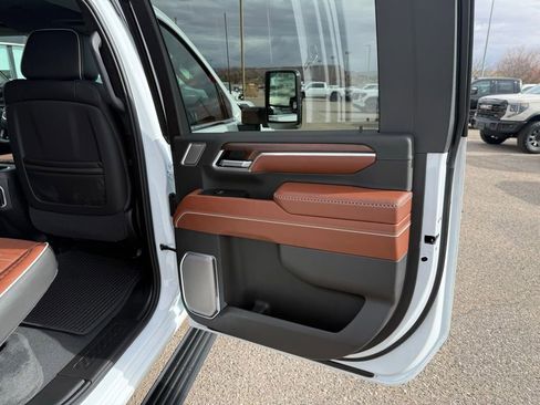 New 2026 GMC Sierra 3500 Denali Ultimate image 34