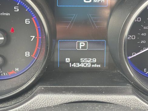 Used 2017 Subaru Outback 2.5i Limited AWD/4WD image 27
