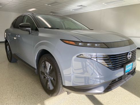 Used 2025 Nissan Murano SL w/ Cargo Package image 4