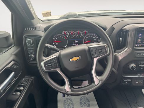 Used 2023 Chevrolet Silverado 2500 Custom w/ Custom Convenience Package AWD/4WD image 12