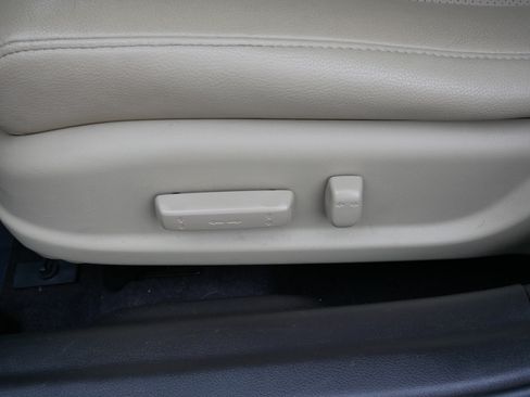 Used 2016 Acura ILX w/ Premium Package FWD image 19
