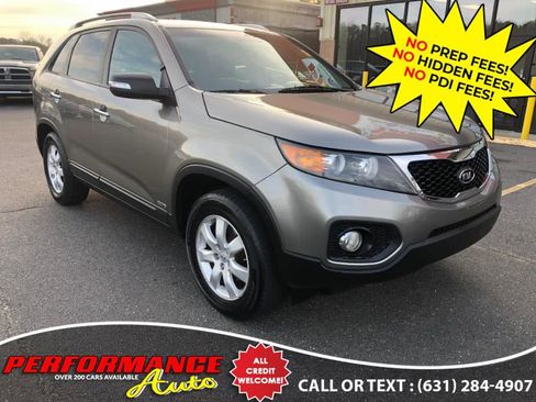 Used 2012 Kia Sorento LX w/ Convenience Pkg image 1