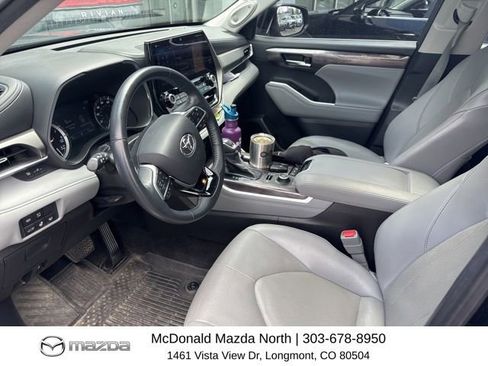 Used 2021 Toyota Highlander Limited AWD/4WD image 6