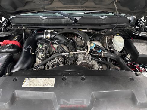Used 2008 Chevrolet Silverado 2500 LT w/ Suspension Package, Off-Road AWD/4WD image 46