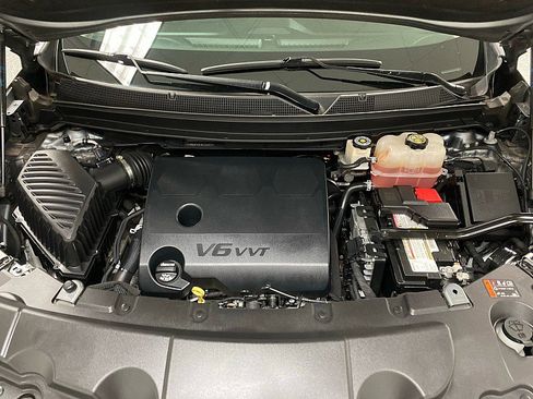 Used 2021 Chevrolet Traverse LS image 21