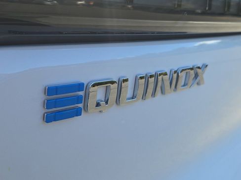 New 2026 Chevrolet Equinox EV LT w/ Convenience Package II image 19