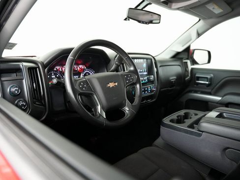 Used 2019 Chevrolet Silverado 1500 LT image 6