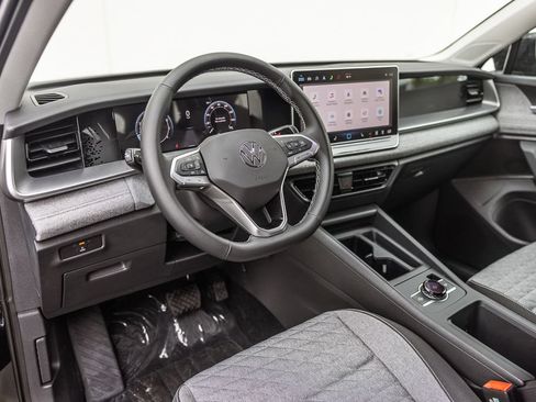 New 2026 Volkswagen Tiguan S FWD image 5