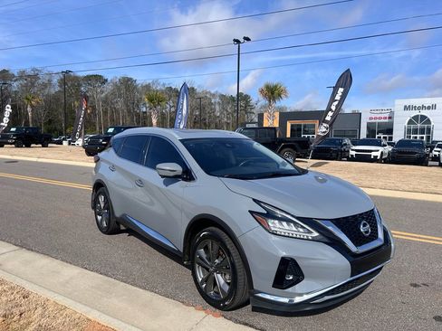 Used 2022 Nissan Murano Platinum w/ Cargo Package image 1