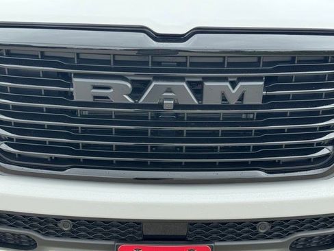 New 2026 RAM 1500 Laramie AWD/4WD image 40