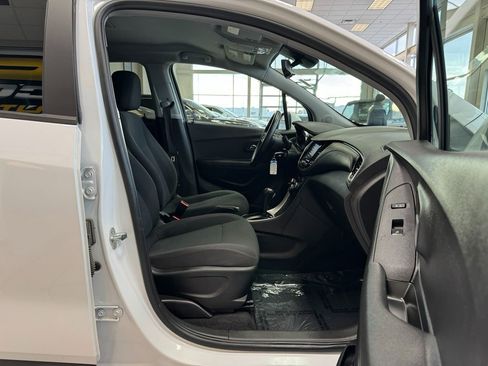 Used 2020 Chevrolet Trax LS w/ Tint and Cruise Package image 16
