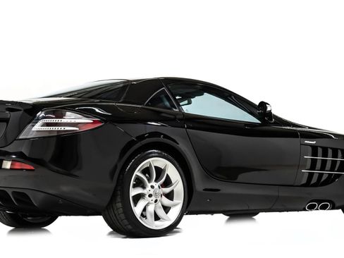 Used 2006 Mercedes-Benz SLR image 4