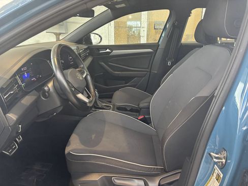 Used 2025 Volkswagen Jetta Sport FWD image 27