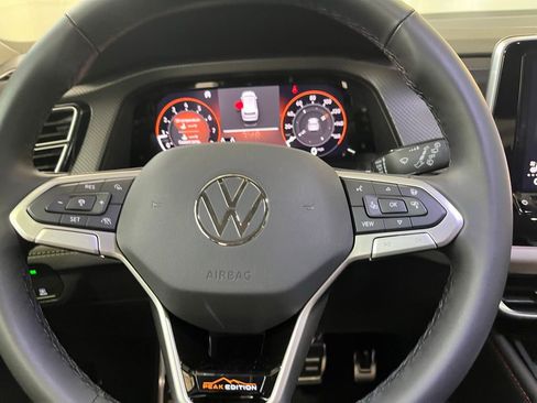 New 2026 Volkswagen Atlas Peak Edition AWD/4WD image 19