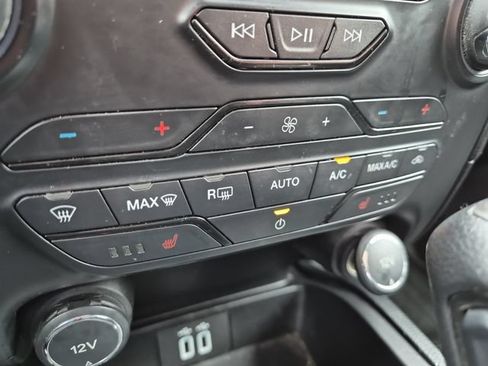 Used 2019 Ford Ranger XLT w/ Equipment Group 302A Luxury AWD/4WD image 17