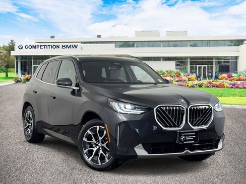 Used 2025 BMW X3 xDrive30i w/ Premium Package image 1