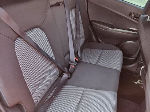 Used 2020 Hyundai Kona SE image 17