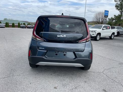 Used 2025 Kia Soul LX w/ LX Technology Package image 7