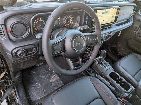 New 2026 Jeep Wrangler Unlimited Rubicon AWD/4WD image 3