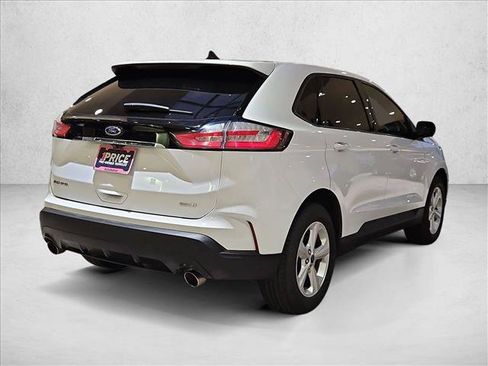 Used 2020 Ford Edge SE FWD image 5