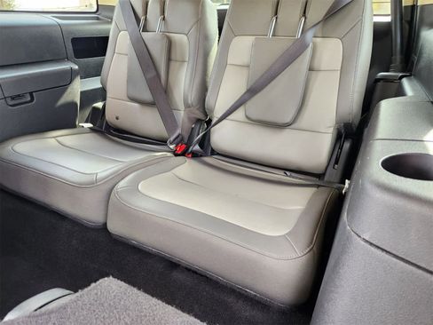 Used 2019 Ford Flex SEL w/ Equipment Group 202A image 30