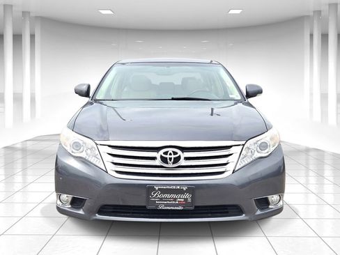 Used 2011 Toyota Avalon Limited FWD image 8