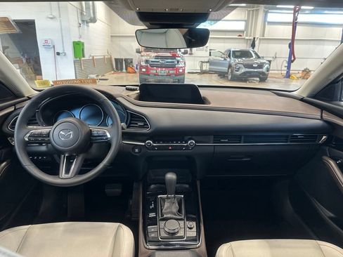 Used 2025 MAZDA CX-30 AWD 2.5 S w/ Premium Package image 11