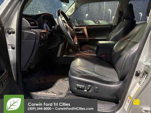 Used 2015 Toyota 4Runner 4WD image 14