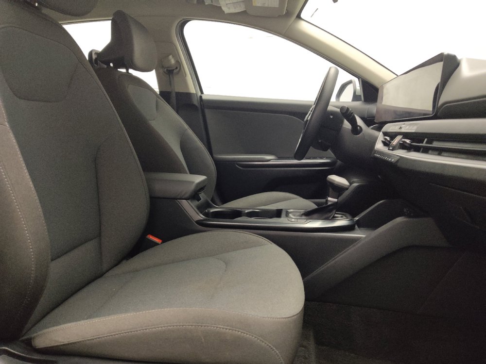 Used 2025 Kia K4 FWD image 21