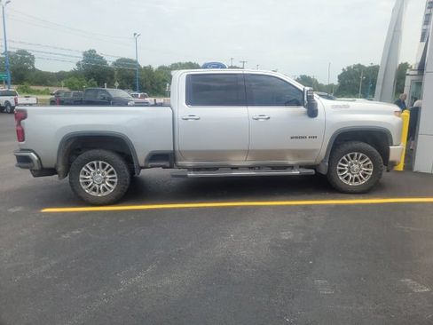 Used 2020 Chevrolet Silverado 2500 High Country AWD/4WD image 4