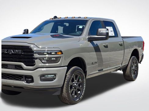 New 2026 RAM 2500 Laramie AWD/4WD image 41