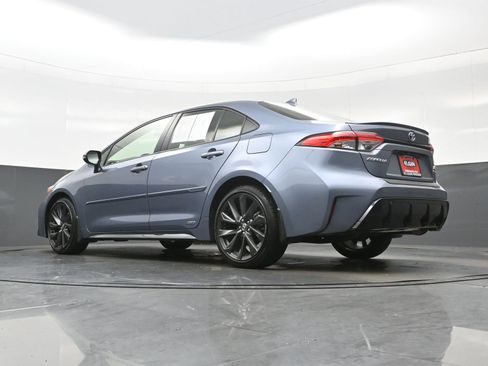 Used 2025 Toyota Corolla SE w/ SE Premium Package AWD/4WD image 30